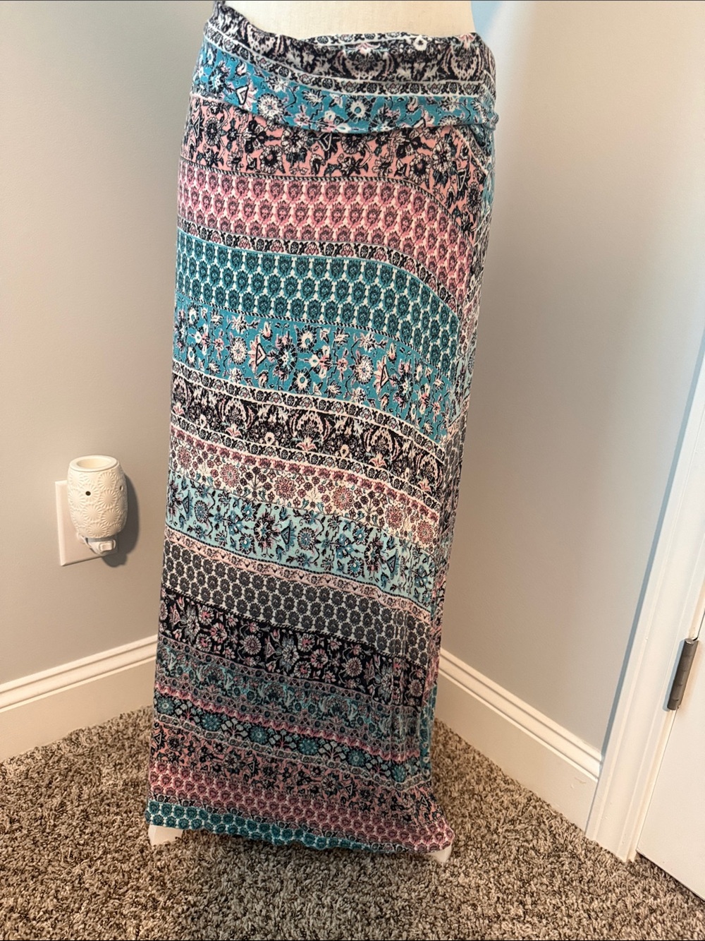 Vintage American Rag Teal & Pink Patterned Maxi Skirt